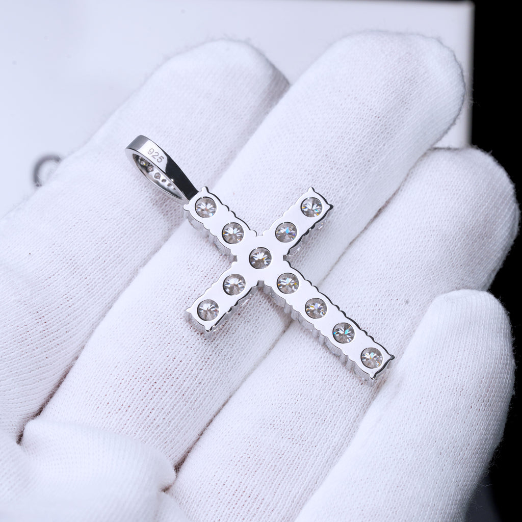 4.51 CARAT VVS MOISSANITE CROSS IN WHITE GOLD